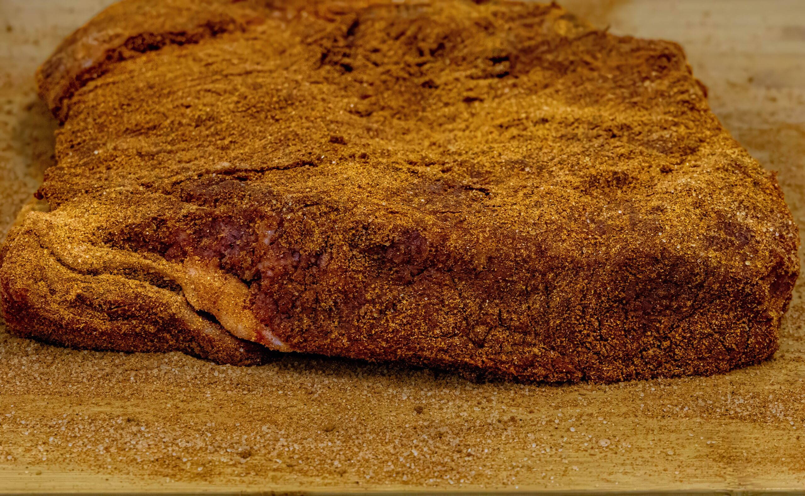 Rinderbrust mit Brisketgewürz mariniert