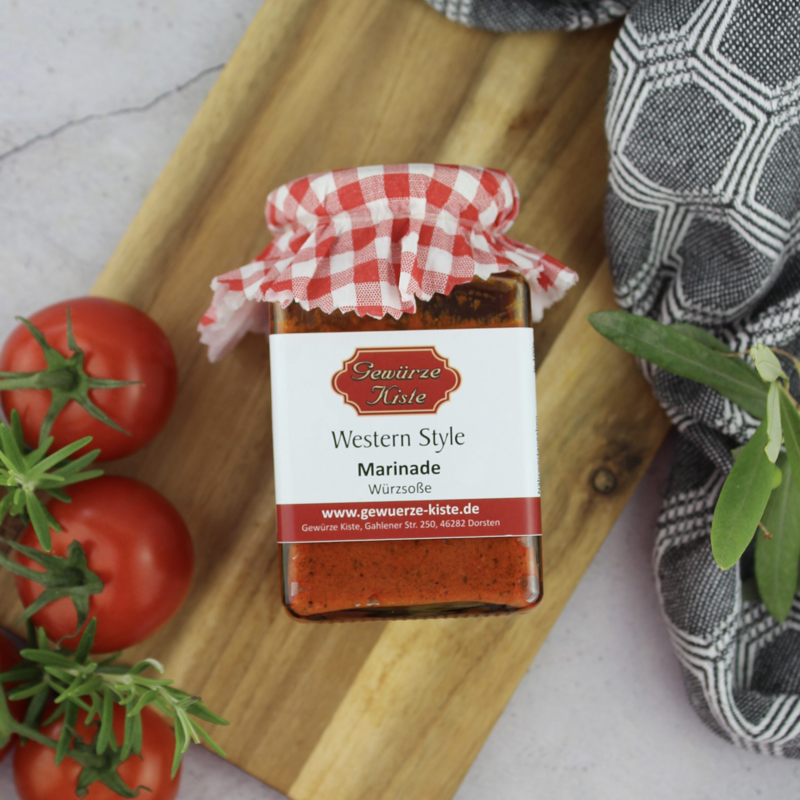 Ein Glas Western Style Marinade